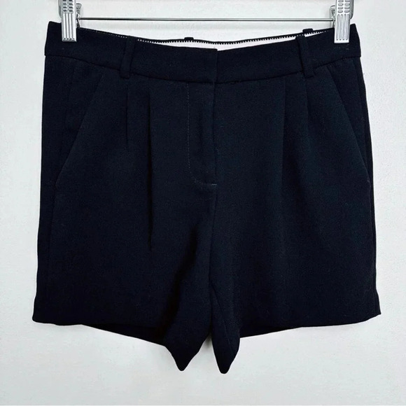 J.crew Womens Size 00  Pleated Crepe Short In Black Color - Picture 3 of 10